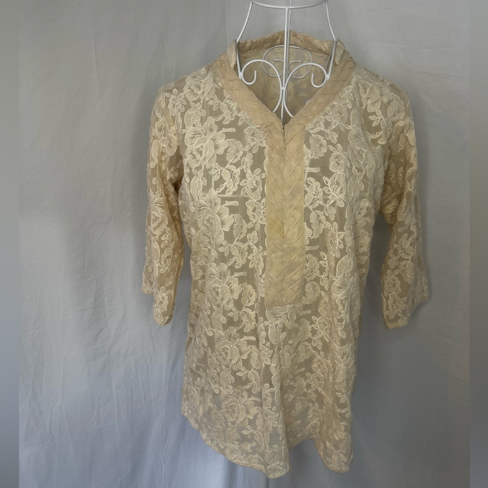 Vintage No Brand Sheer Lace 3/4 Sleeve | Cream | Women Small